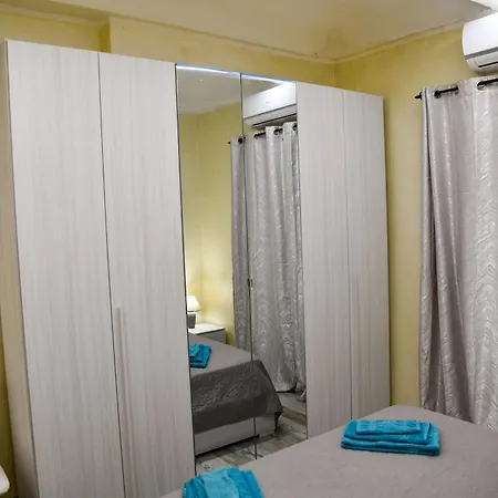 Apartment Ca La Perla-parcheggio Gratuito,wi-fi,terrazzino E Aria Condizionata