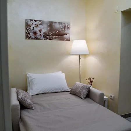 Apartment Ca La Perla-parcheggio Gratuito,wi-fi,terrazzino E Aria Condizionata Asti